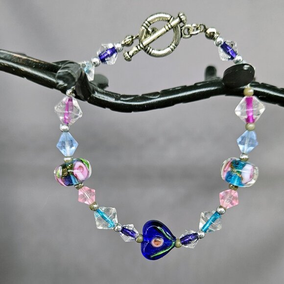 Heart Bracelet w/ Lampwork Beads, Crystals, and a Silvertone Toggle Clasp, 6.5" - Picture 5 of 5